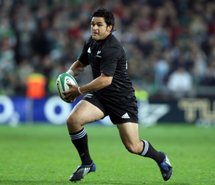 Weepu steps in for Cowan