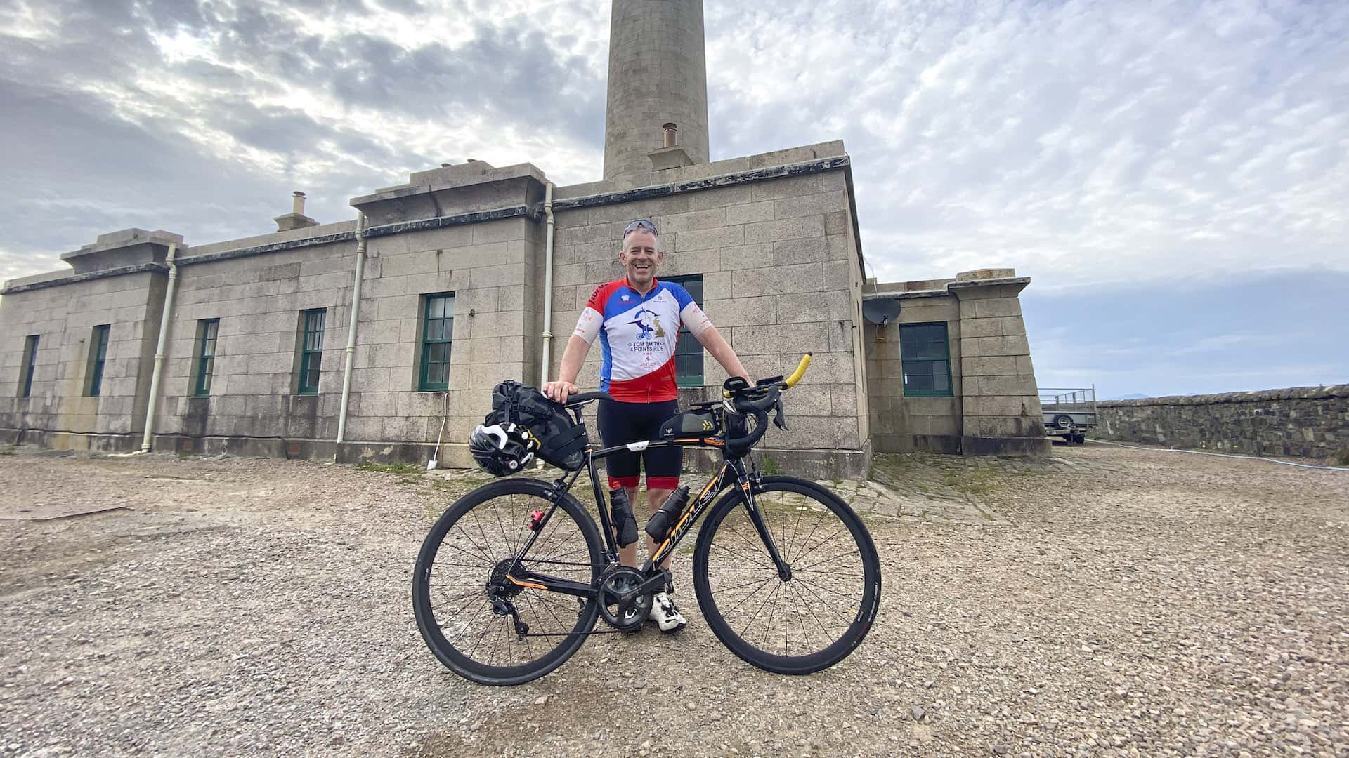 Rugby referee raises £100k in memory of Lions prop Tom Smith