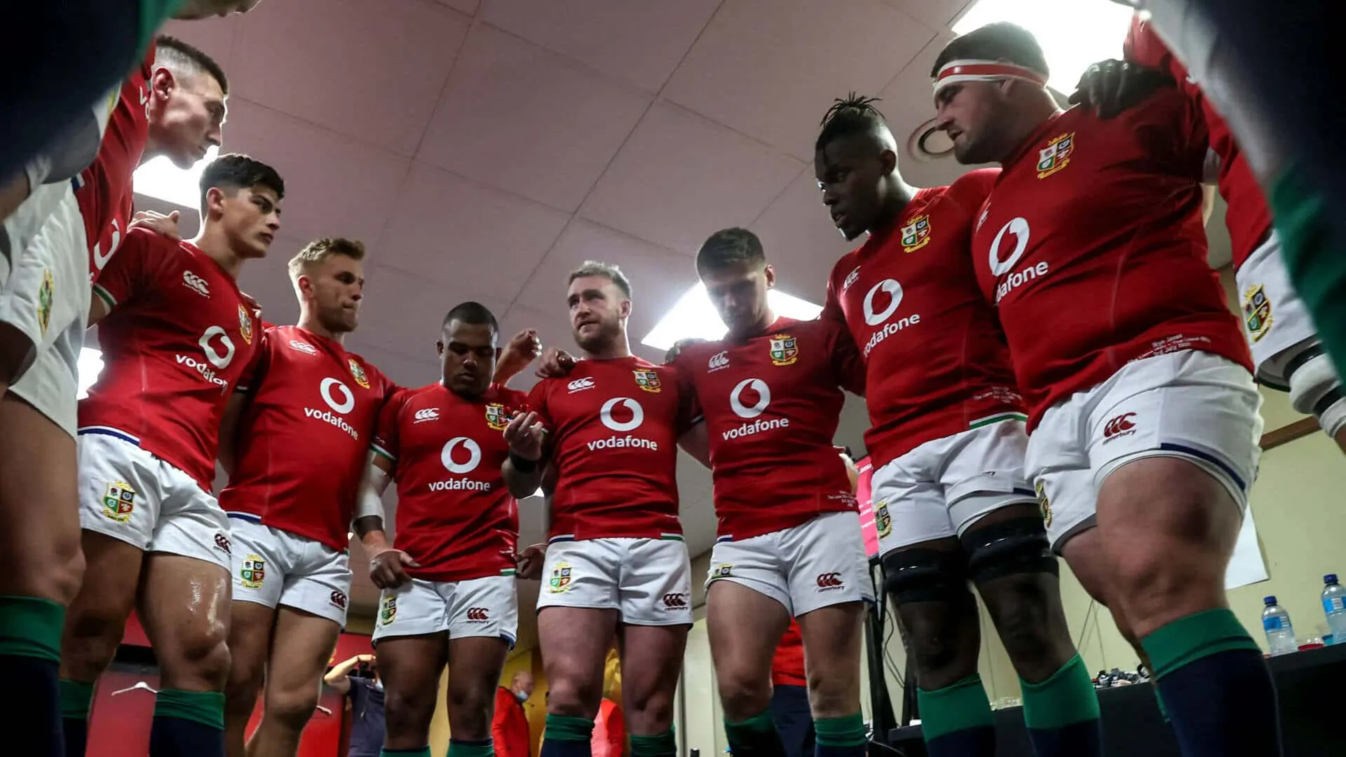 Lions v Cell C Sharks: Beard, Navidi, Curry to make debuts