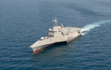 Strategic Evolution of U.S. Naval Mine Countermeasures: The Deployment of USS Canberra’s Littoral Combat Ship with Advanced MCM Capabilities in Bahrain, 2025