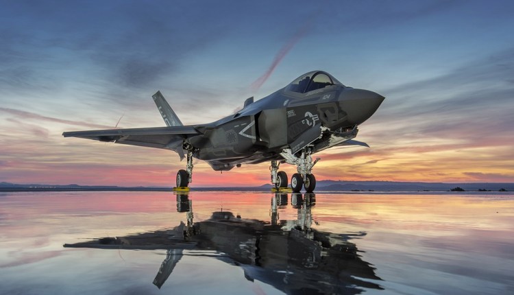 F-35 Cost Crisis: Delays in Block 4, APG-85 radar integration, F135 engine upgrades, and readiness deficiencies lead to a US$51 billion increase that reshapes American and allied fighter power.