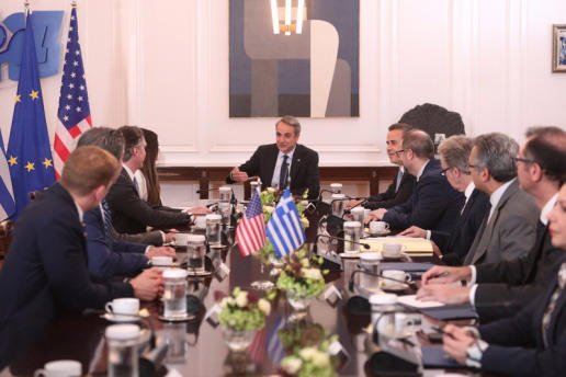 Here the world is losing and boats are sinking! The war is near us, oil and natural gas are getting our feet wet. We have very important developments in Greece and instead of dealing with them, the media has its interest elsewhere.