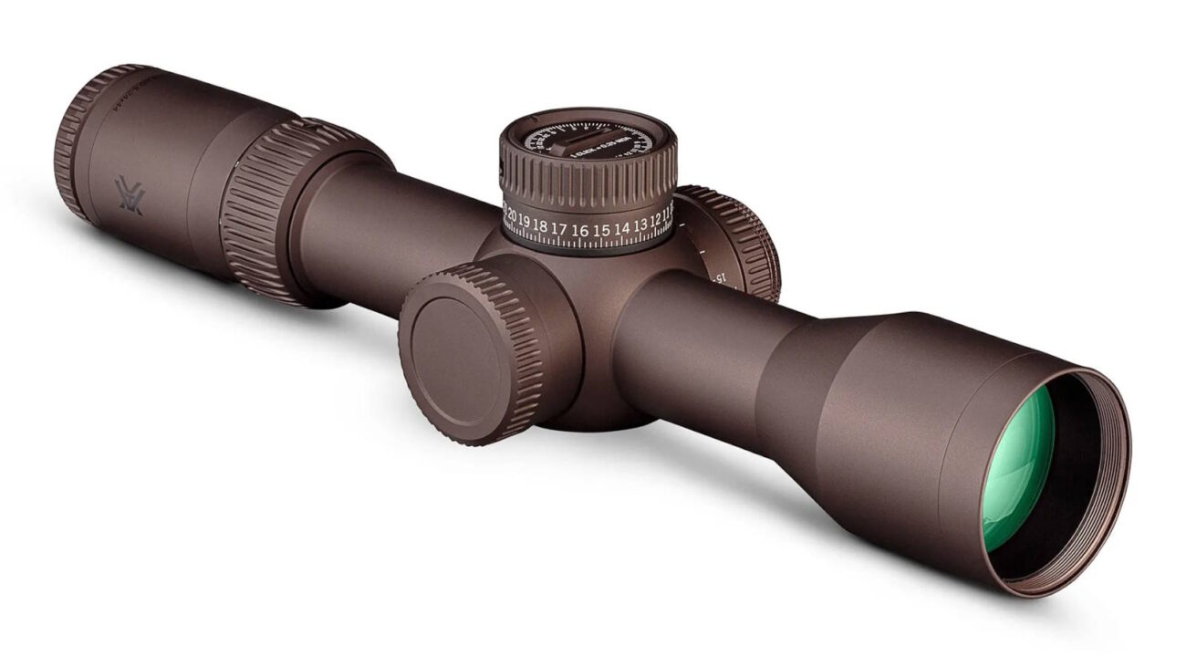Vortex Optics Razor HD GEN III 4-24×44 FFP Riflescope, an expensive solution for precise pockets with many features and a higher cost than a rifle.