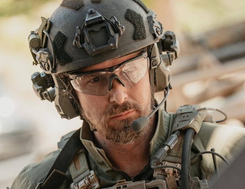 Νέοι Φωτοχρωμικοί Φακοί Revision Military στα Γυαλιά Ηλίου StingerHawk και SlingShot! Αντιβαλλιστικά γυαλιά που κουραίνουν στον ήλιο και ανοίγουν σε σκοτεινά μέρη-νύχτα και σε εσωτερικούς χώρους.