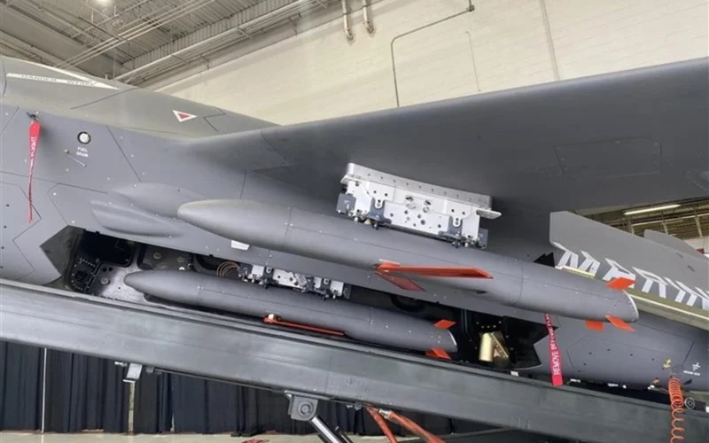 Kratos unveils the low-cost Ragnarök cruise missile, designed for mass production that combines a range of 500 nautical miles (925 kilometers) with a unit price reportedly ranging around $150,000 when produced in batches of 100.