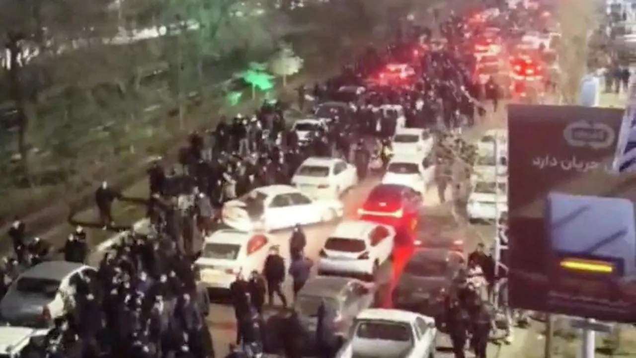 Iran fever turns into collapse! What the Russians say about Iran and what they expect.