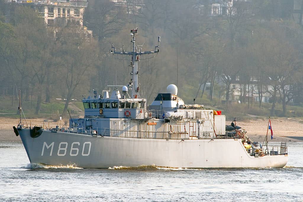 Transfer of Belgian-Dutch Tripartite Class minesweepers to Bulgaria! The Ministry of National Defense, which you sleep with, while knowing that they were being replaced with a new class from 2019, made no move to acquire them.