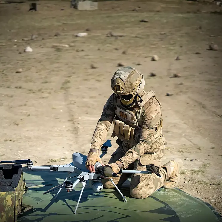 Turkey's new commando-special operations teams, with 2-4 kamikaze drones. Turkey's new attack plans on Greece and Cyprus, the design of Çelik ok and the possibilities of its implementation.
