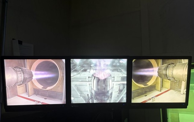 Shield AI successfully tests the first engine firing of the autonomous X-BAT VTOL fighter aircraft with a GE F110 engine/ An old technique that is possible with new technology. But China is also testing it, as far as I know.