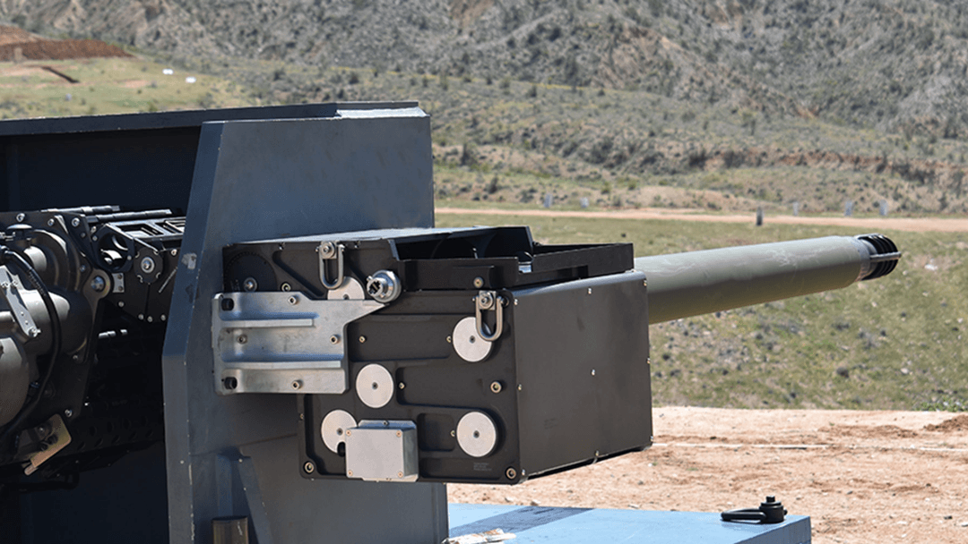 US Army boosts firepower with 50mm cannon for future combat vehicle Like other chain guns, the XM913 uses an external drive system with a controlled firing cycle. Finally, the change in the toma armament has come.