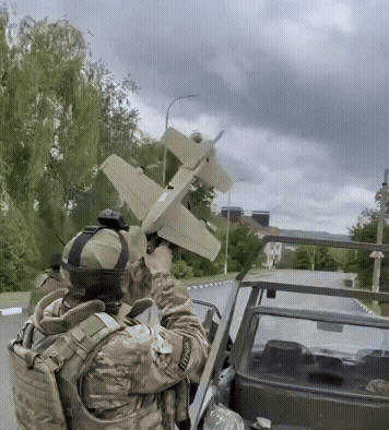 Russia Deploys $500 ‘Yolka’ Handheld Drone Interceptor to Counter Battlefield UAVs