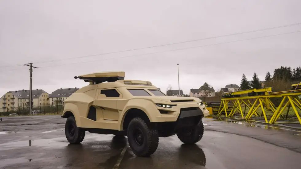 Cockerill iX armored car: An innovative or a useless idea, with great capabilities to deal with kamikaze drones and the ability to move at very high speeds.
