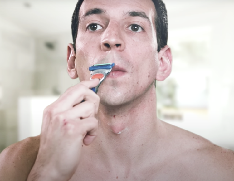 Come evitare di ottenere peli durante la rasatura: tecnologia Gillette Flexball