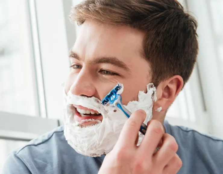 Tips voor scheren van het gezicht bij een ruwe of zware baard-