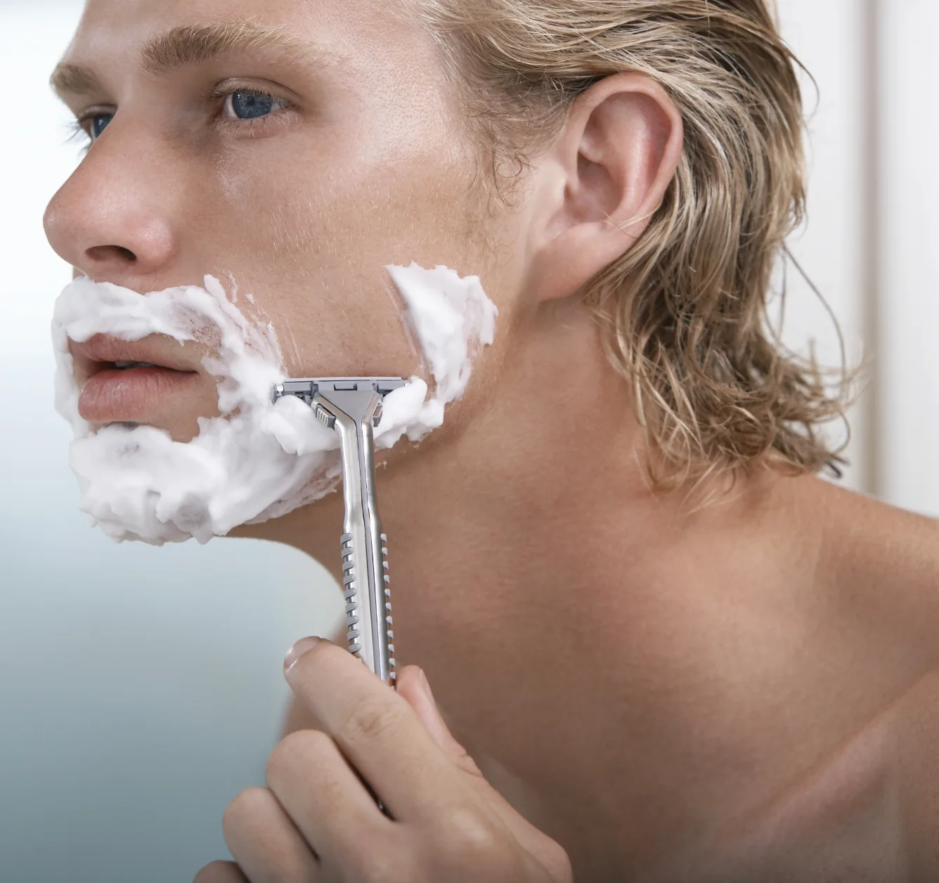 Sharp Edge fornece barbear rente