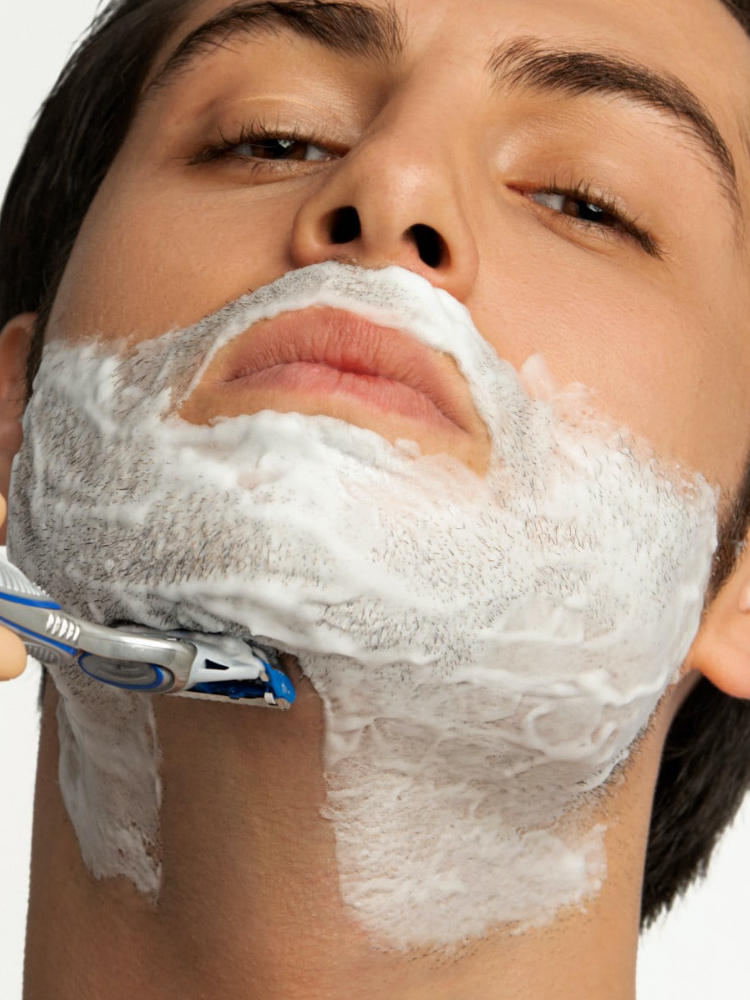 Suggerimenti per la rasatura della pelle sensibile