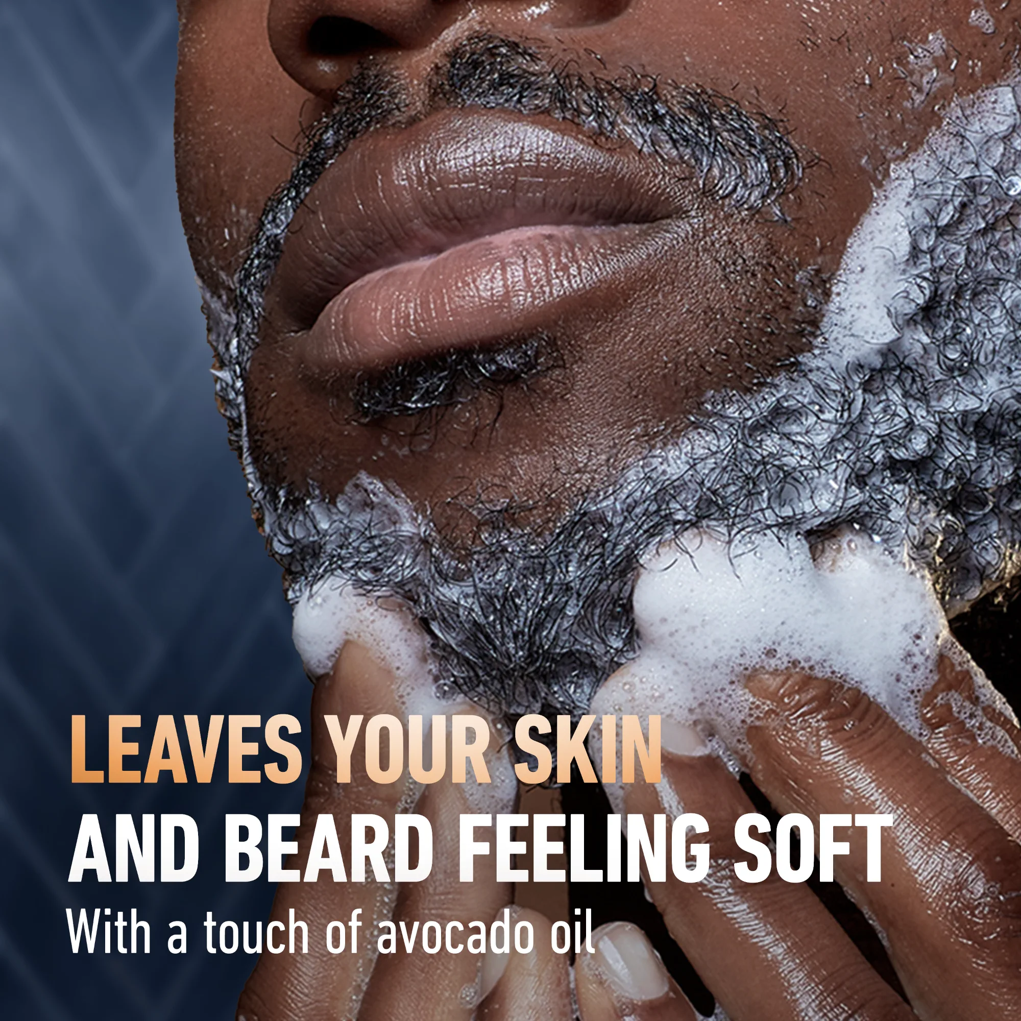 Elimina la suciedad y las células muertas de la piel.