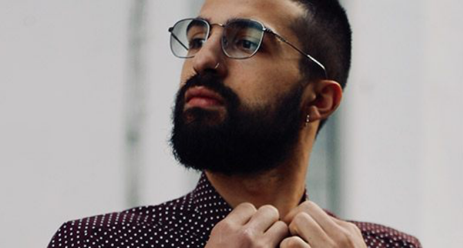 La barba lunga è l'essenza del look hipster