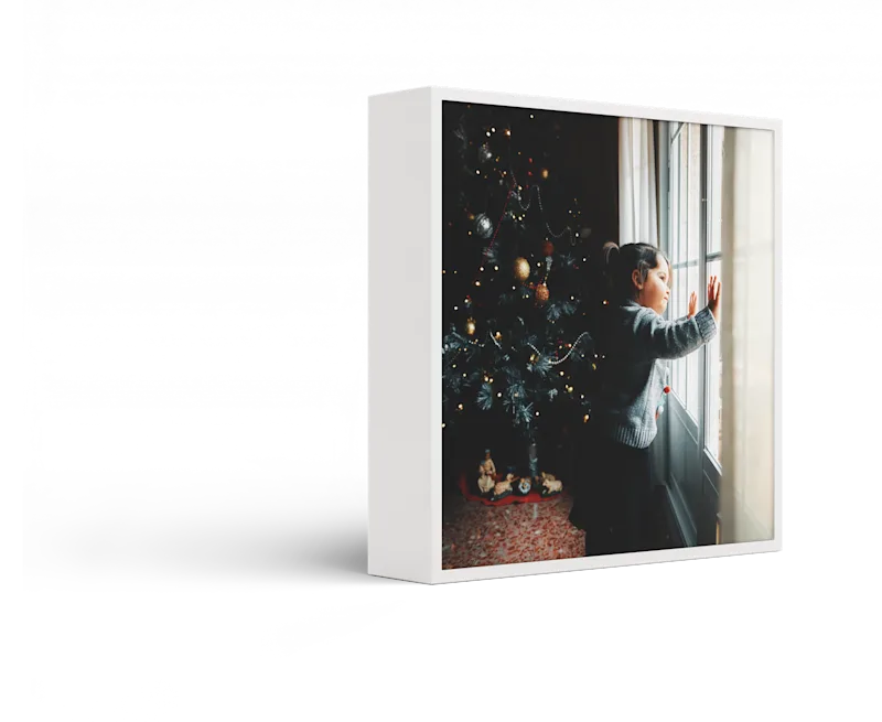 Standing ArtBox with frame color White maple against a white background.