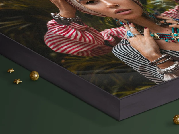 close up of a solid wood artbox.