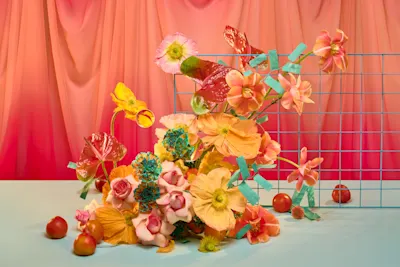 Still life of flowers and fruit - photo by paloma rincon.