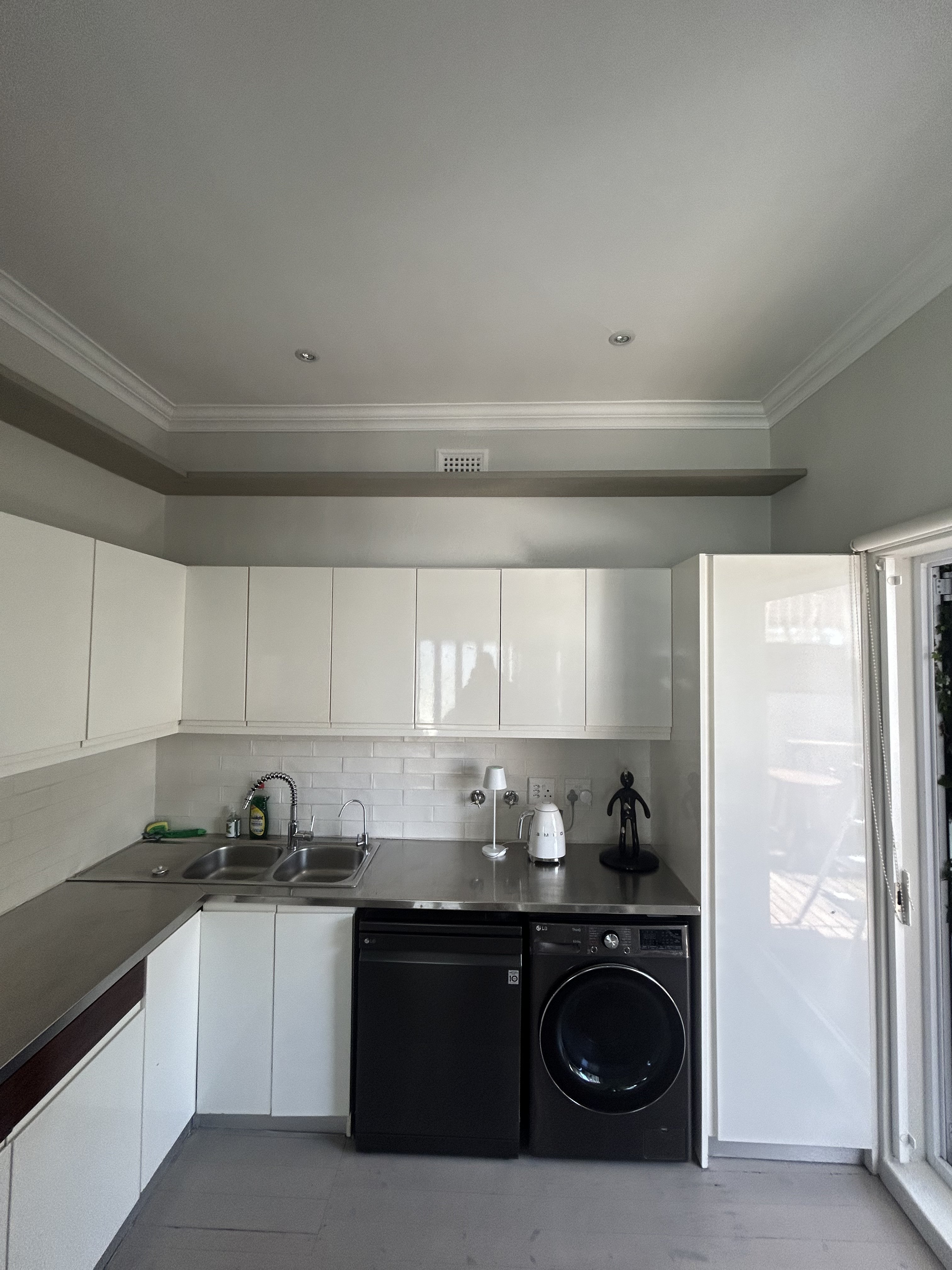 Sea Point - Mount Nelson road