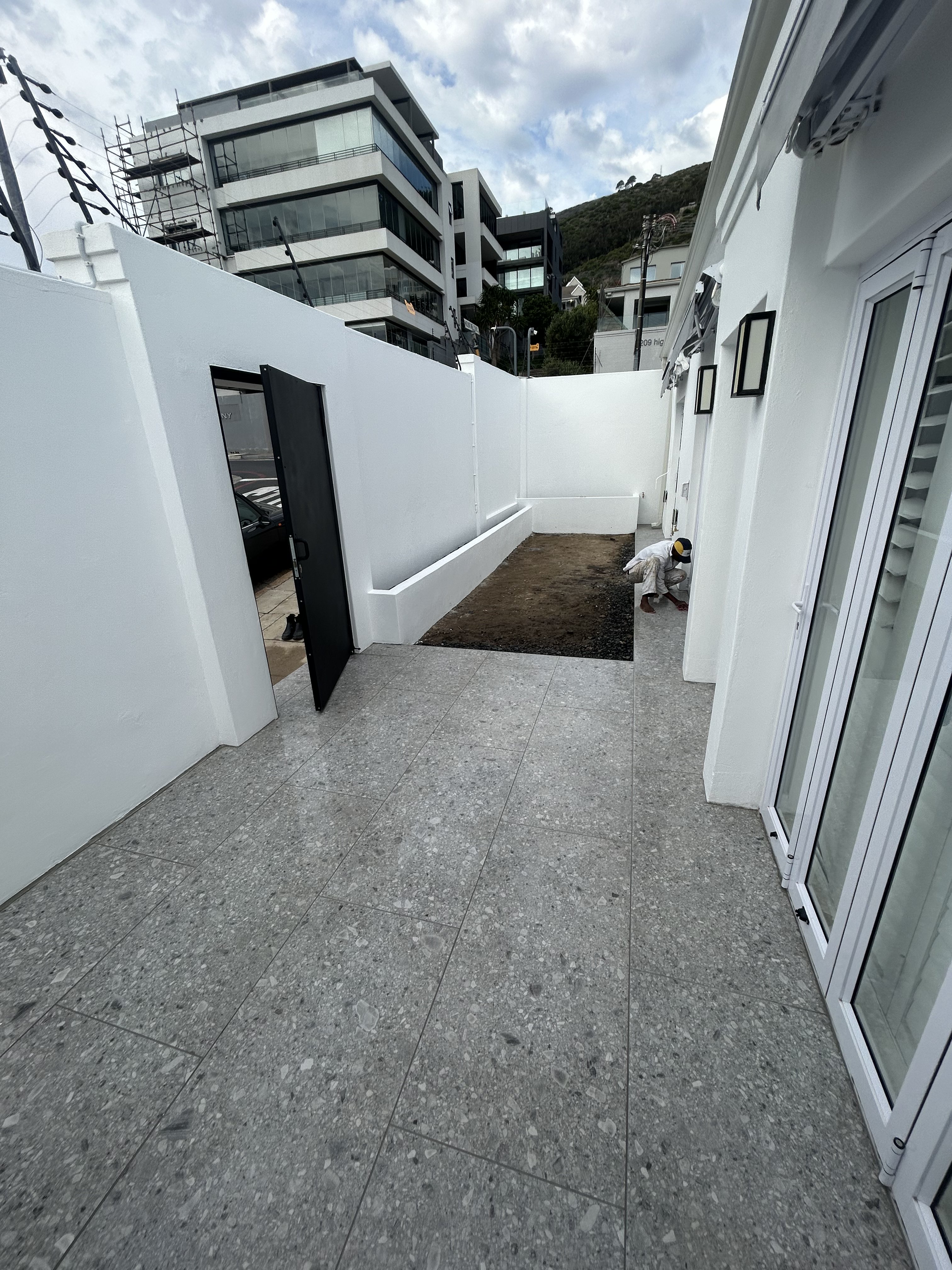 Sea Point - Mount Nelson road