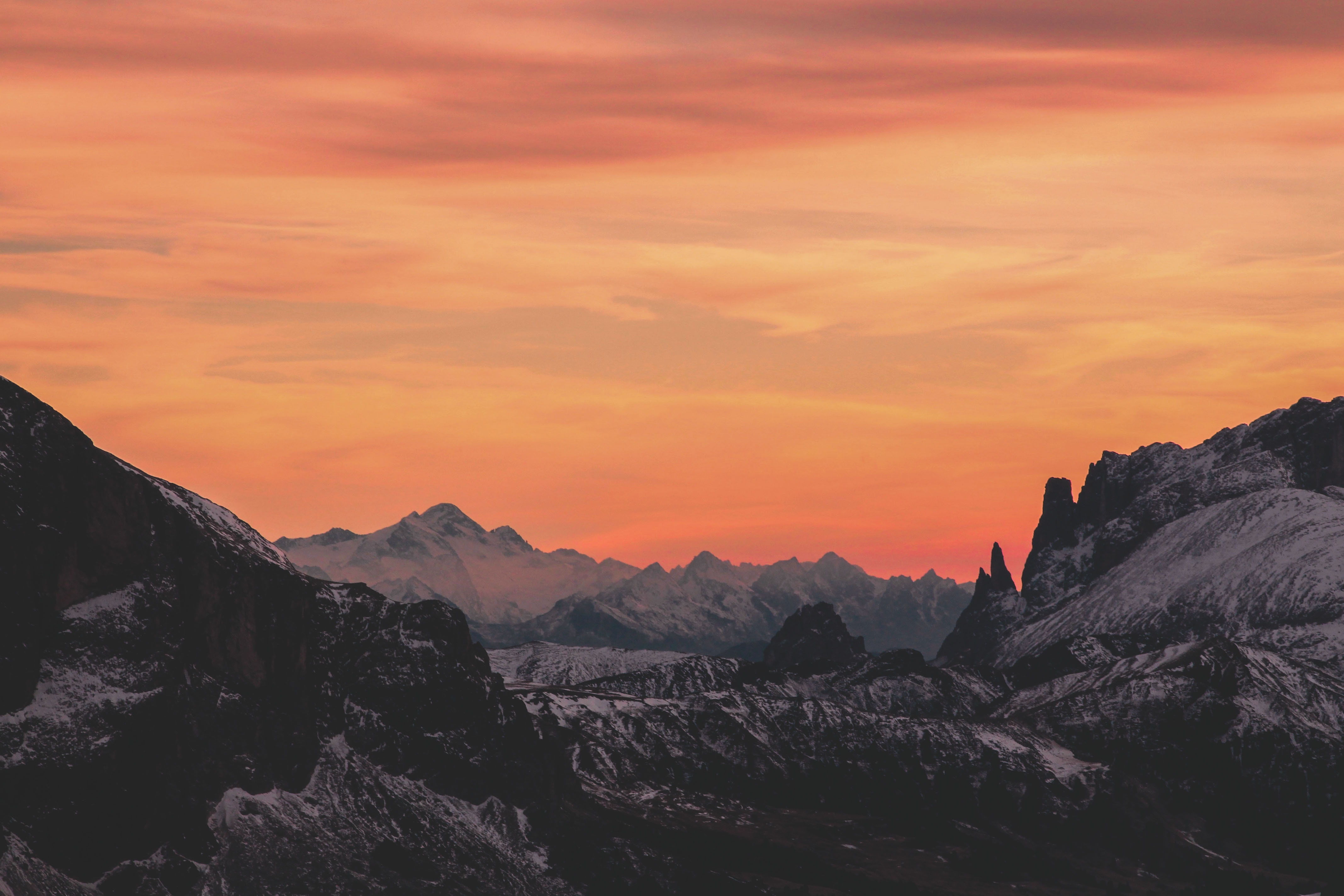 Test Image Content - Mountains