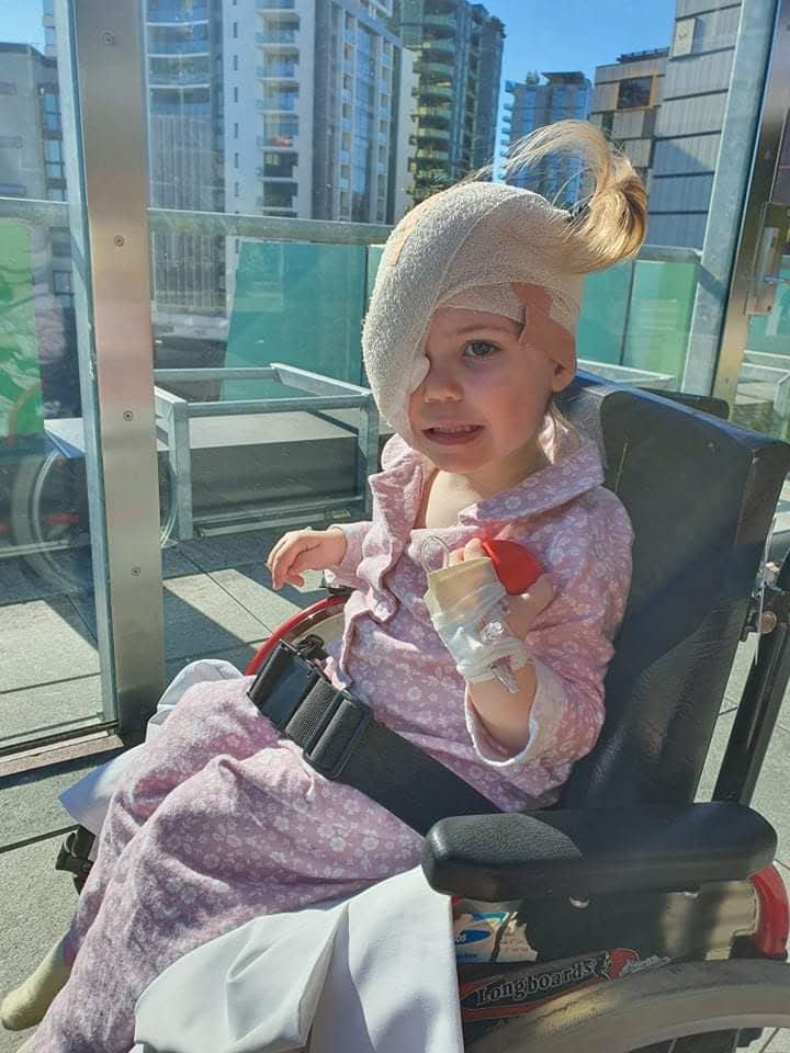 Thea wheelchair