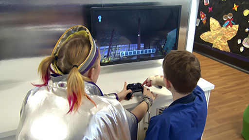 Playing video games in the SER