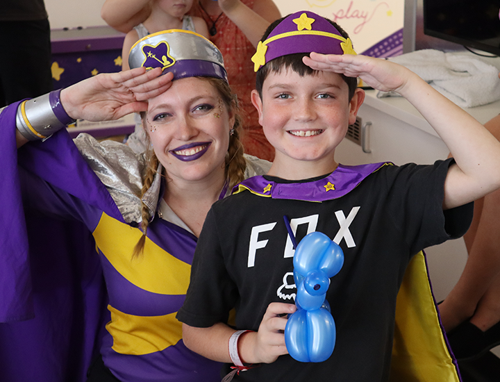Gus saluting with Captain Starlight