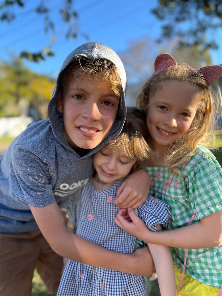 Lotte and her siblings