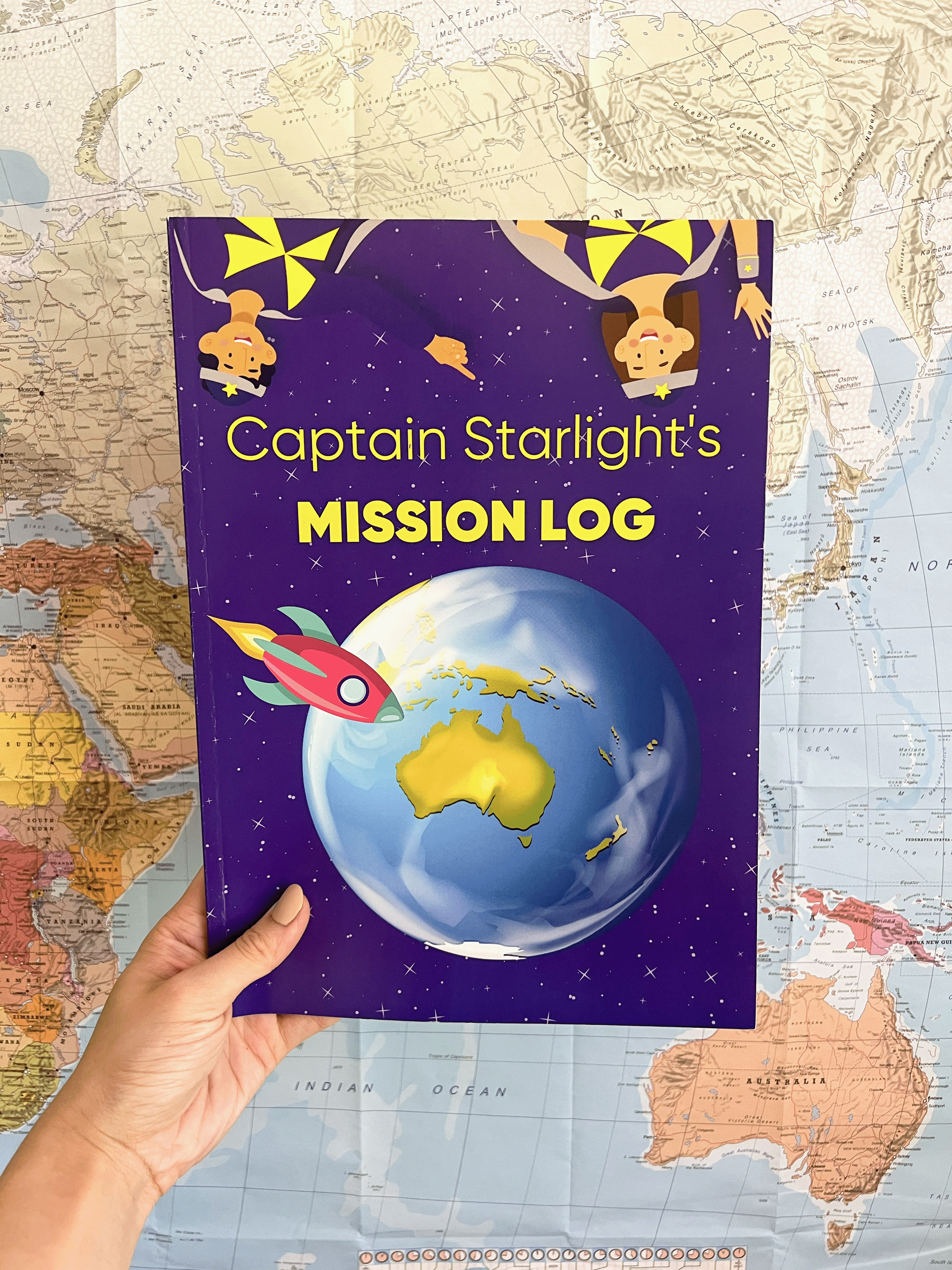 Volunteer Annie - Captain Starlight's Mission Log cover