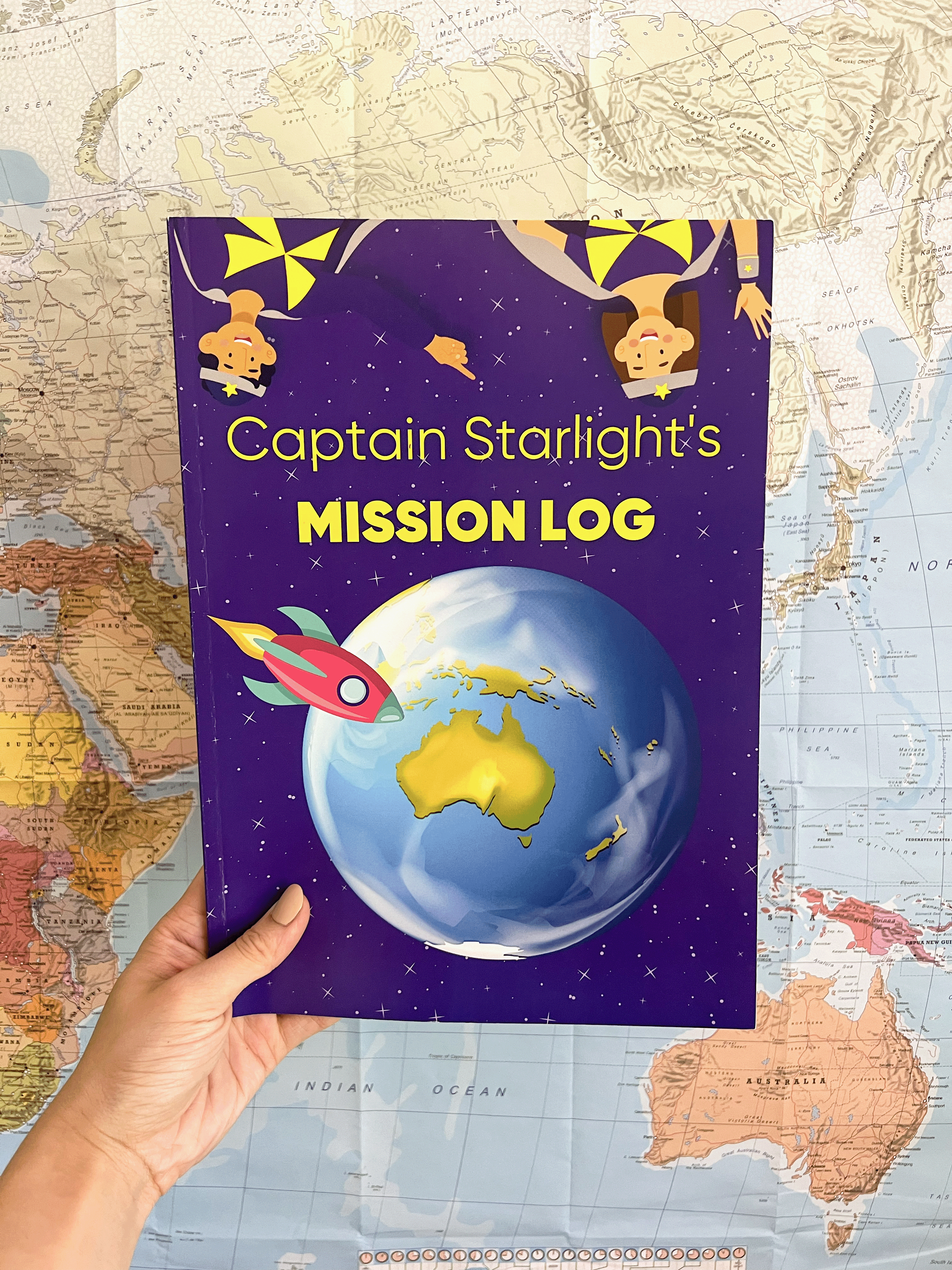Volunteer Annie - Captain Starlight's Mission Log cover