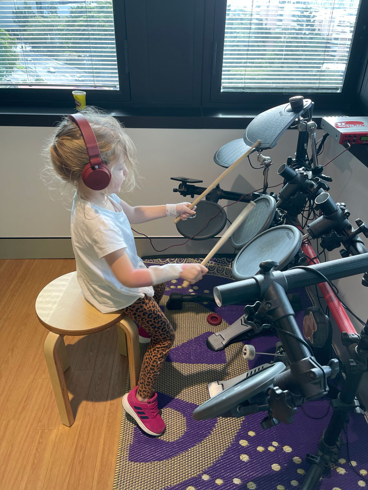 Lotte playing the drums in the Starlight Express Room