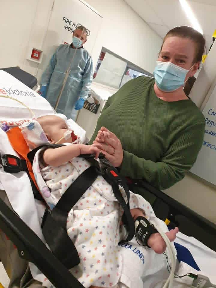 Adele with mum iin hospital