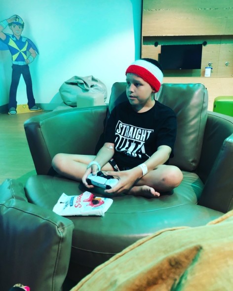 Tommy gaming in SER