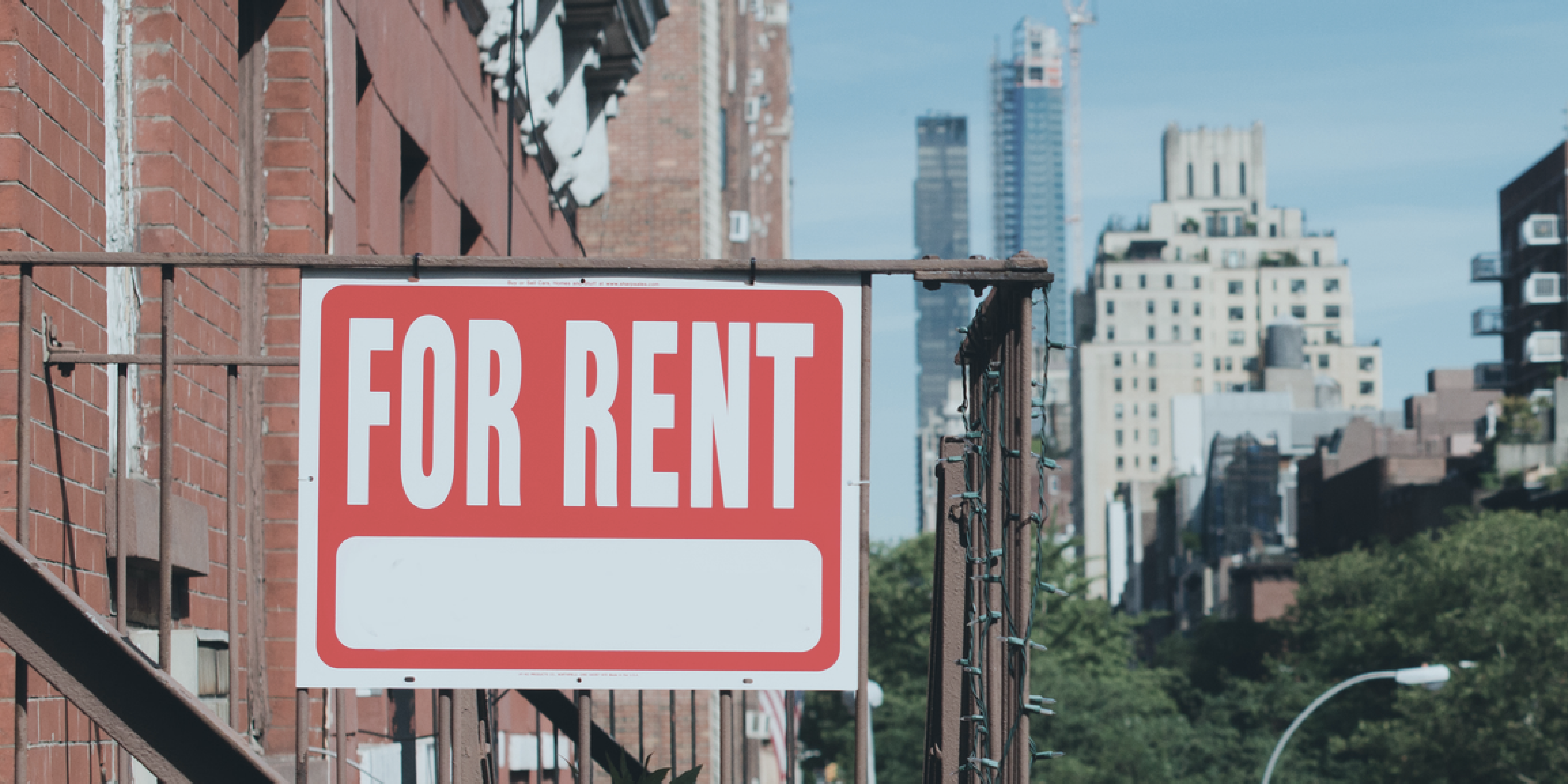 A renting sign in New York City 