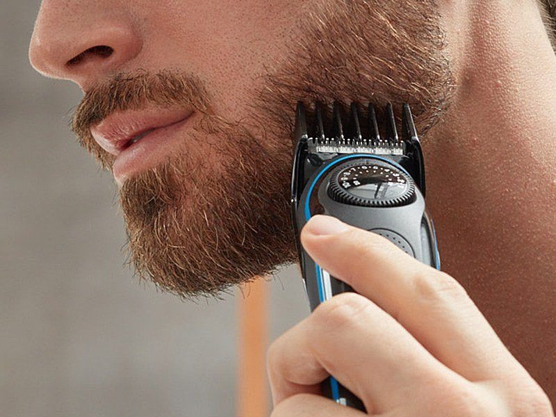 Beard Trimmer With 2 Inch Guard