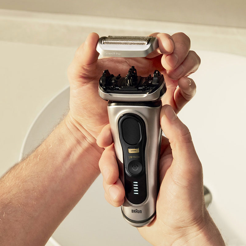 のれそれ ダンゴムシ 茶色いブラウン しぇふ染め シェーバーの高性能替刃 | 電気シェーバー（髭剃り）ならブラウン