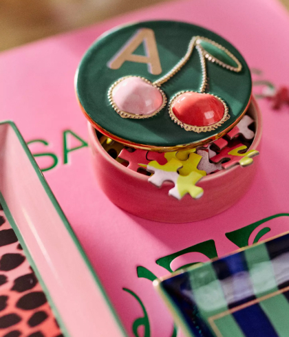 collection-holiday-coffee-table-decor