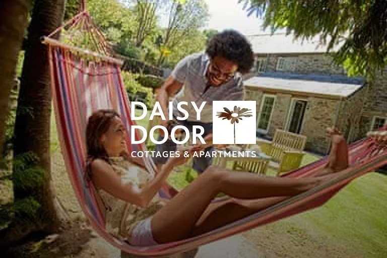 Daisy Door Cottages & Apartments