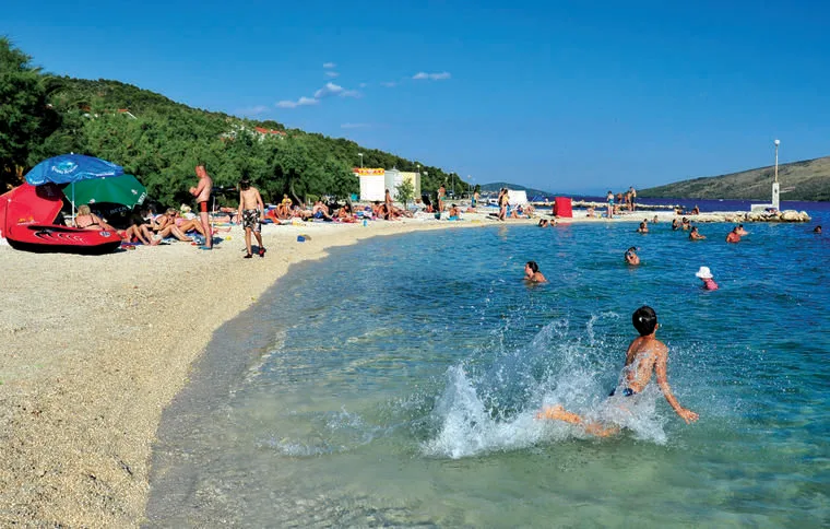 Marina - predivne šljunčane plaže