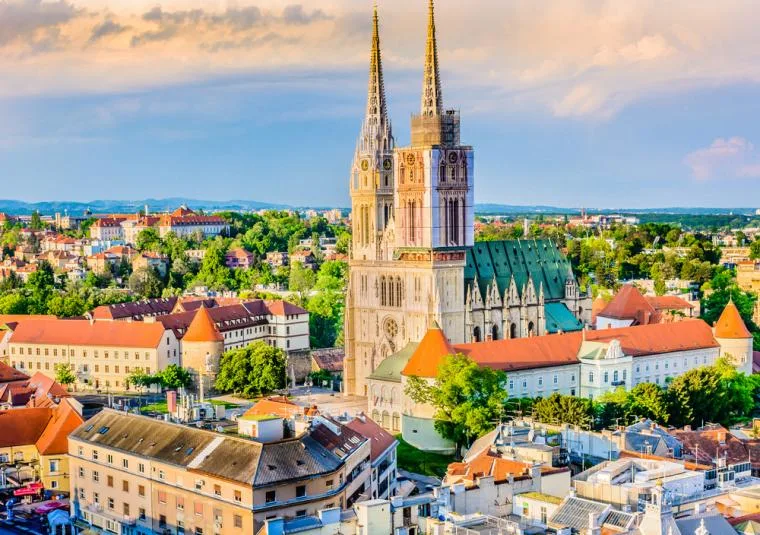 Hyr semesterbostad i Zagreb och upplev katedralen