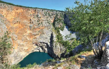 Putovanje Imotski - Crveno jezero