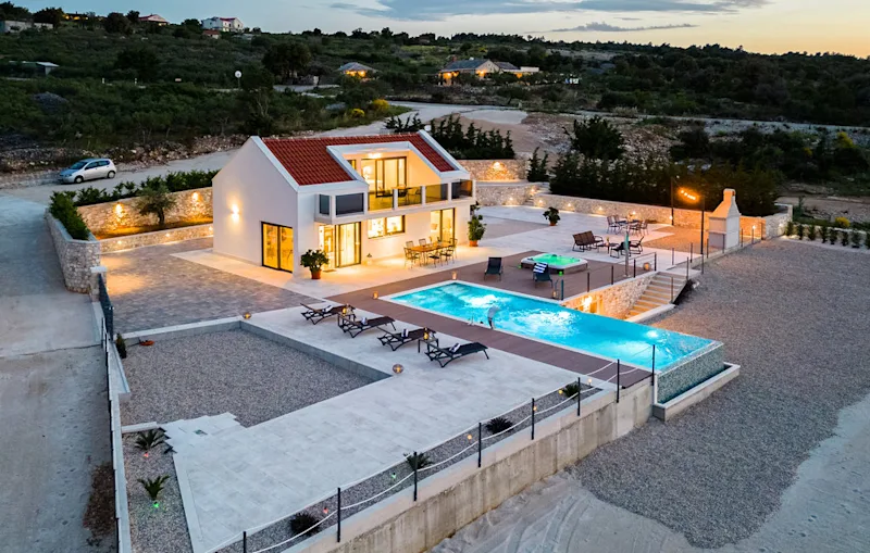 Long-term holiday rentals in Europe
