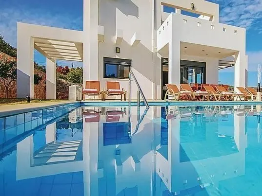 Holiday home with pool in Greece