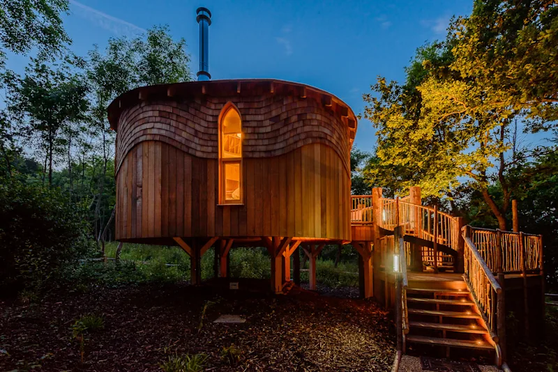 Woodside Bay Treehouse at Woodside Bay Lodge Retreat (WSBY) near Cowes, Isle of Wight, Southern England, UK