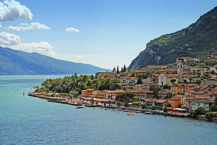 Lej et feriehus ved Gardasøen i Italien