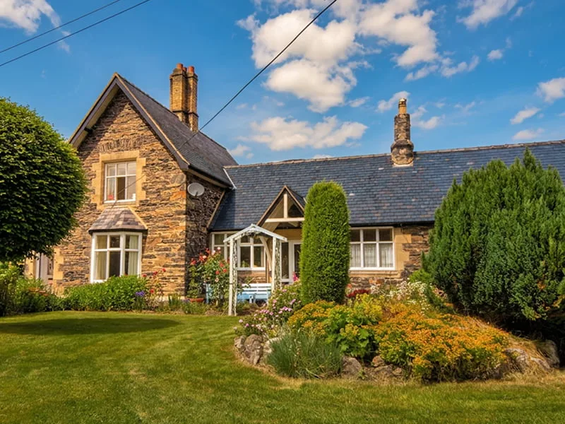 2027 holiday cottages